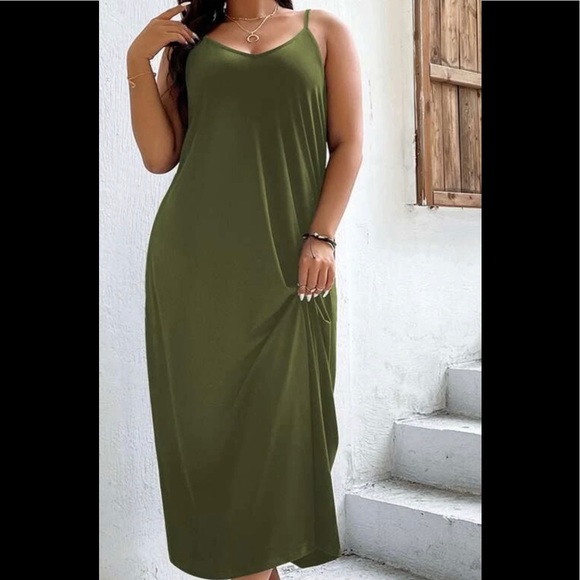 NWT Zenana Plus Size V Neck Green Maxi Dress With Pockets Various - Picture 8 of 8
